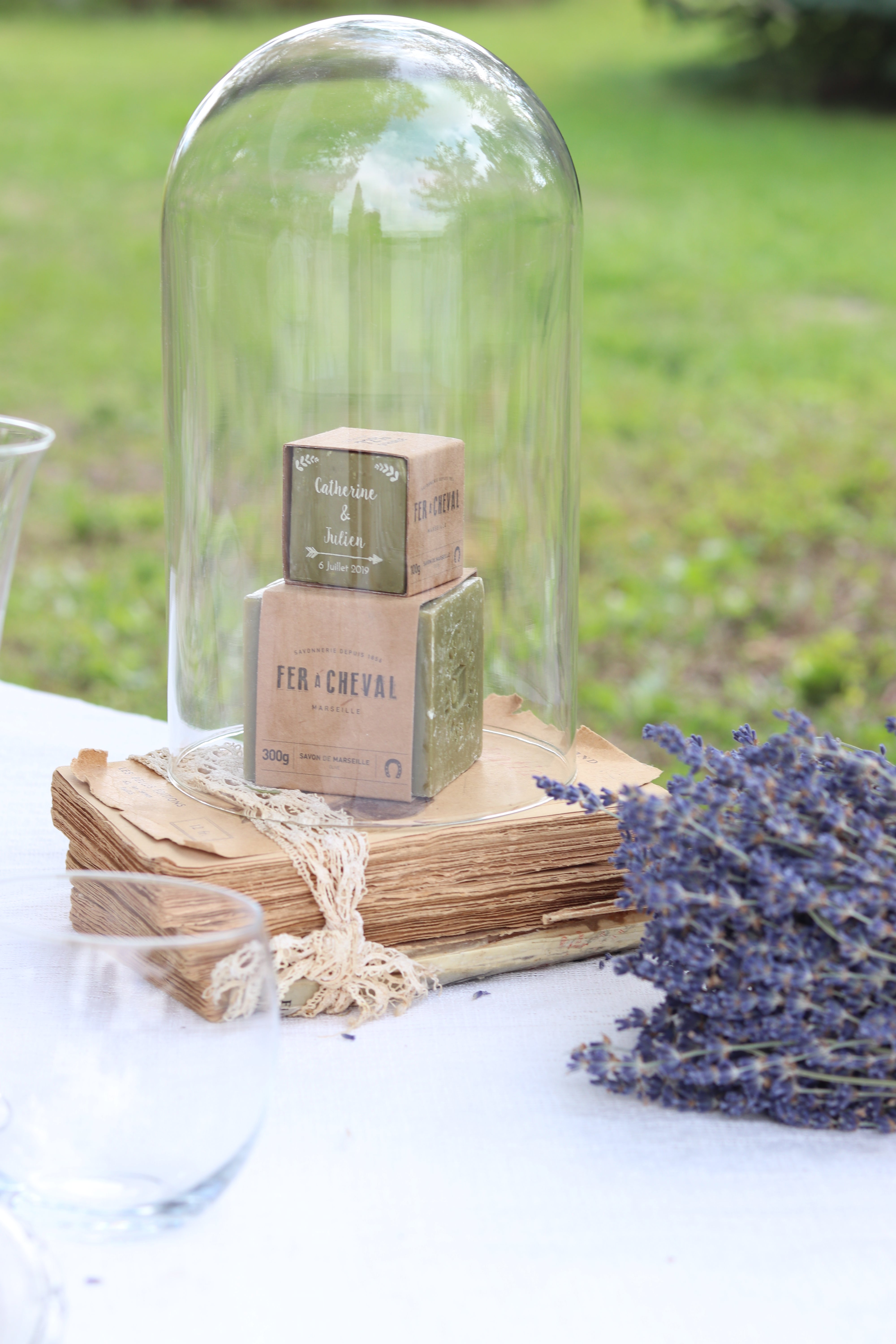 Savons de Marseille gravés Personnalisés Olive